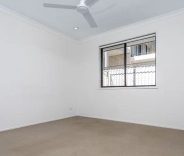 Modern Coastal Living - Spacious 3-Bedroom Home in the Heart of Sca... - Photo 2