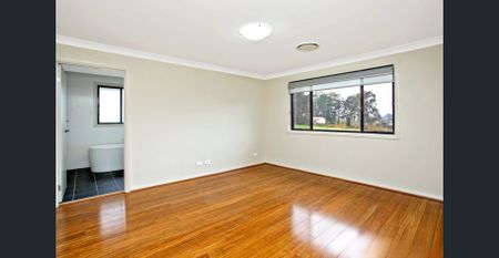 Beautiful Five Bedroom Home - Photo 5