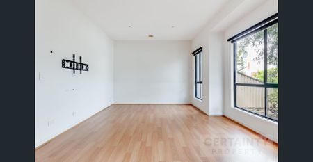 Spacious 3 Bedroom Home in Altona North – Stylish, Comfortable & Convenient - Photo 2