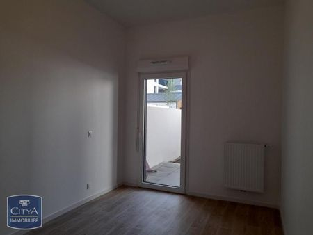 Location Appartement 4 pièces 86m² LORMONT 33310 - Photo 2