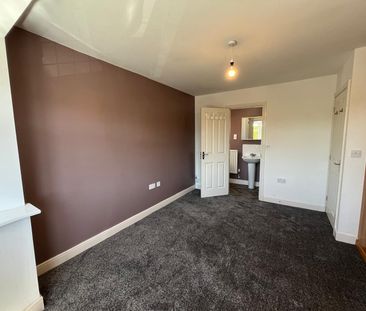 Cambrian Way, Cardiff, Marshfield - Photo 5