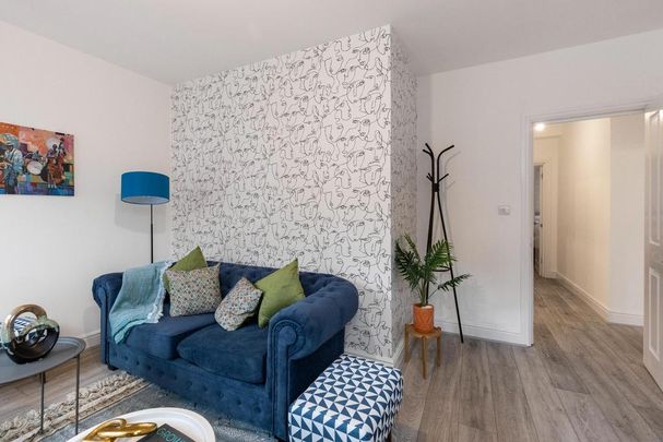 3 bedroom serviced apartment to rent - Photo 1