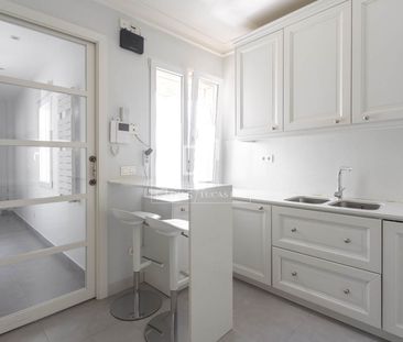 Excellent 4 Bedroom penthouse with 25m² terrace for rent in Almagro... - Photo 6