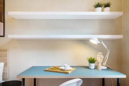 Avinguda de la Riera de Cassoles, Barcelona, Catalonia 08012 - Photo 2