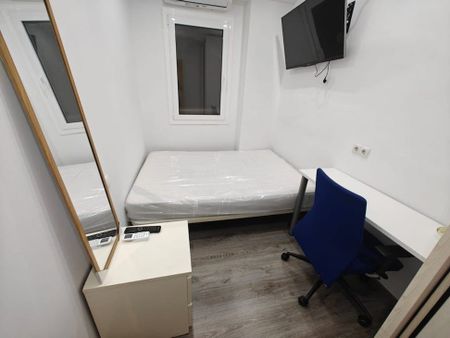 Carrer de Santiago Ramón y Cajal, Esplugues de Llobregat, Catalonia 08950 - Photo 4