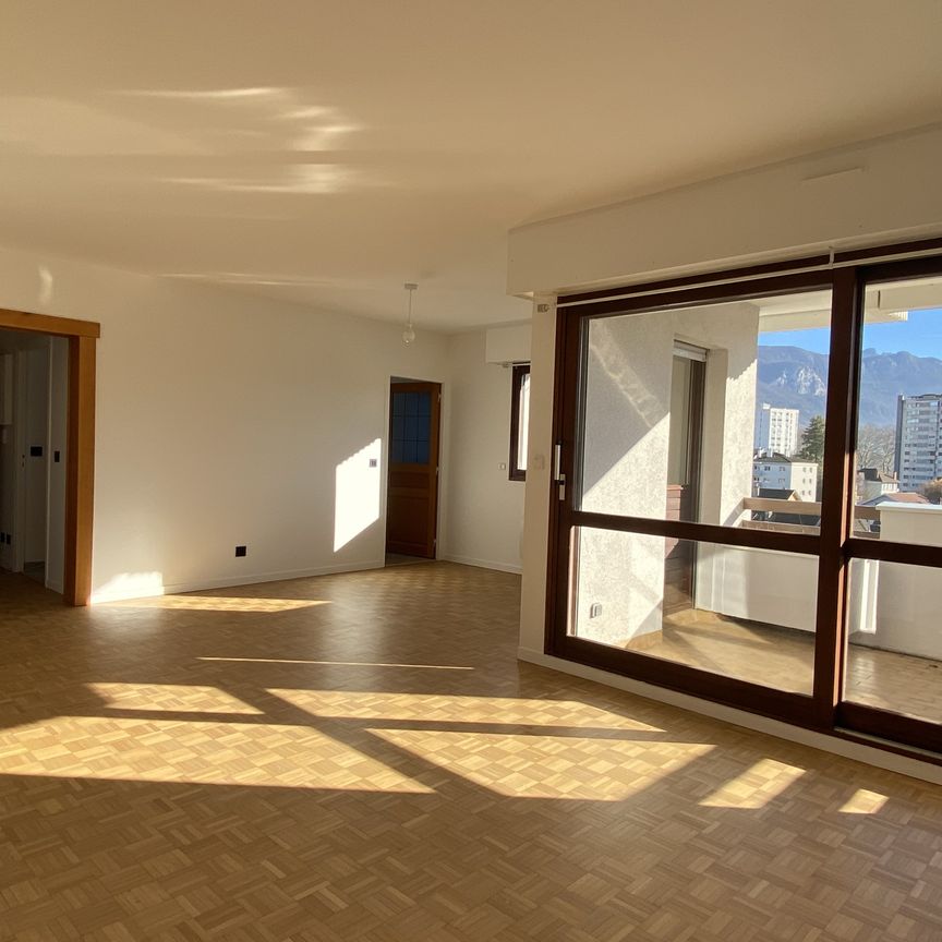 Location Appartement 4 pièces 98m² ANNECY 74000 - Photo 1