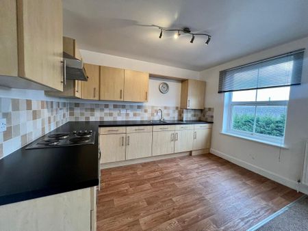 2 bedroom flat to rent - Photo 3