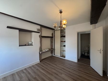 Location Appartement 3 pièces 75m² ST JEAN PIED DE PORT 64220 - Photo 2