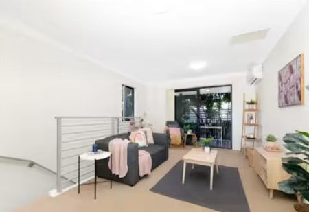 Greenslopes - Photo 3