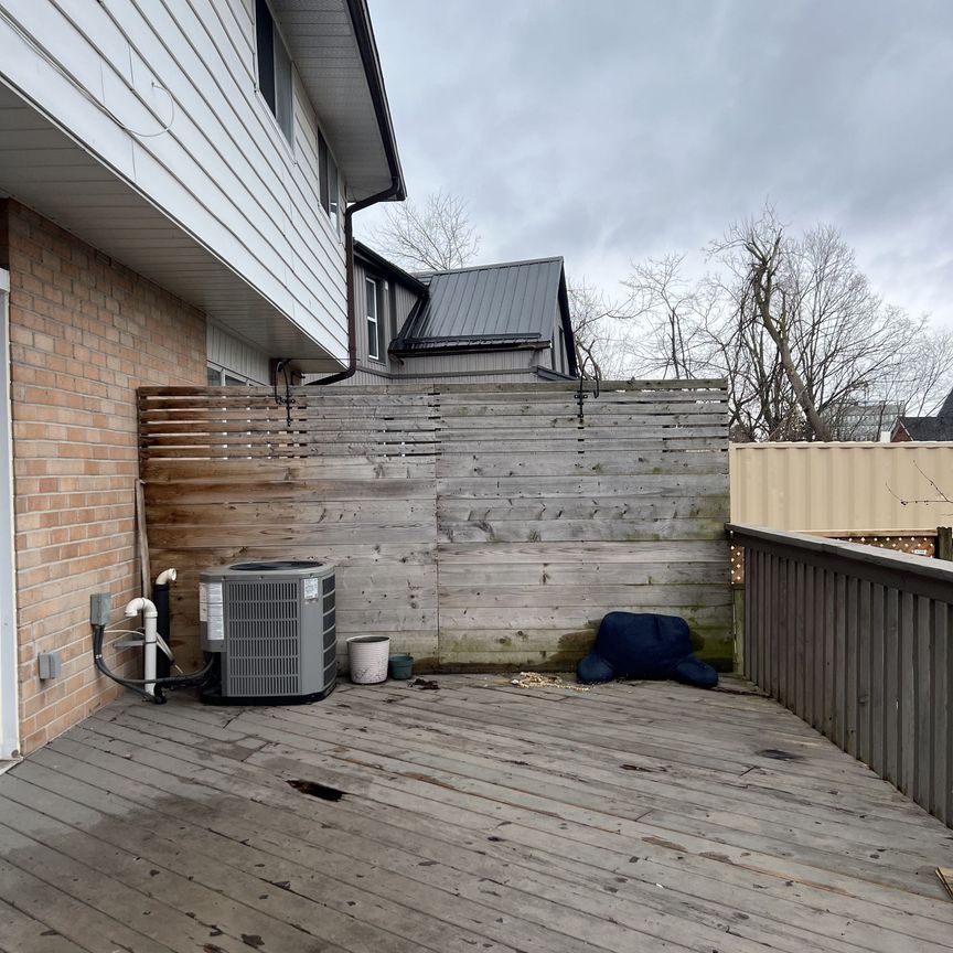 For Lease - 108 MULCASTER Street, Barrie, Ontario - Photo 1