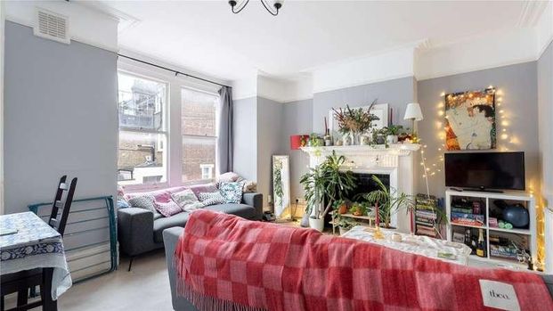 Eckstein Road, London, SW11 - Photo 1