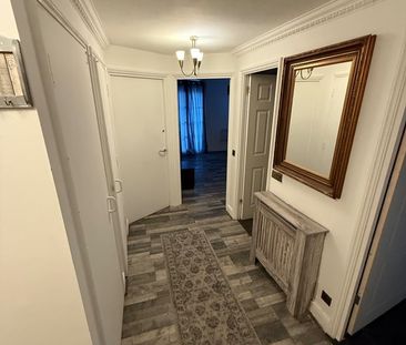 3 Bed Flat, Park Road, W4 - Photo 3