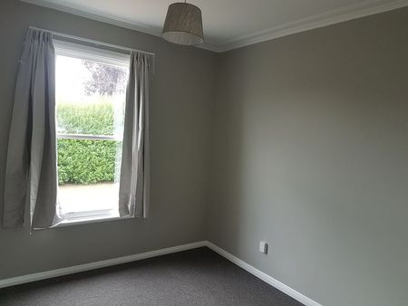 3 bedroom house - Photo 2