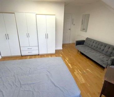 House share to rent - Photo 1