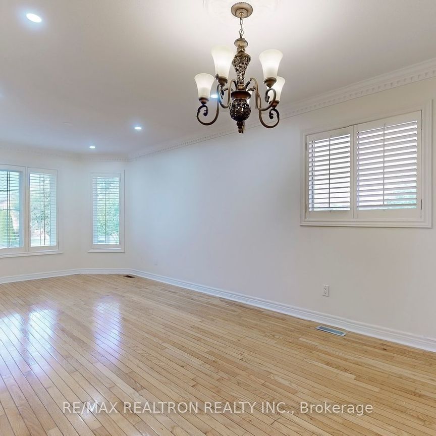 For Lease - 56 Scarbell Drive, Toronto, Ontario - Photo 1