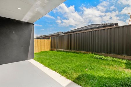 19 Rihanna Street, Greenvale, VIC 3059 - Photo 5