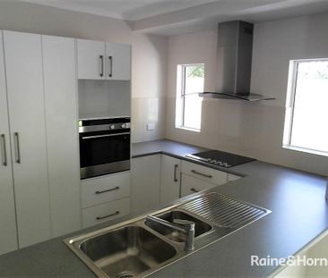 Live the Palm Cove Life Style - Photo 4