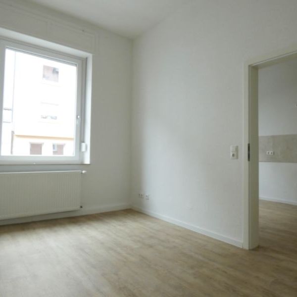 ** Modernisierte Wohnung mit großer Wohnküche in zentraler Lage von Frohnhausen ** - Photo 1