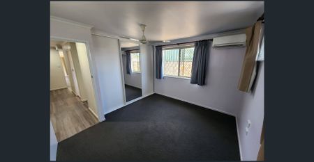 Dream Family Home with Massive Workshop & Dual Access - Tradies’ Paradise! - Photo 4