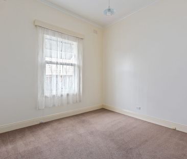 TWO BEDROOM HOME WITH LARGE REAR GARDEN - Photo 1