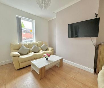 3 bedroom terraced house to rent - Photo 5
