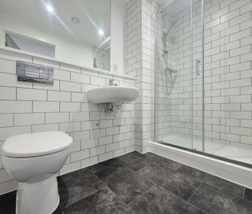 Cow Green, Halifax - Photo 1