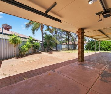 Modern Comfort and Space Opposite the Park. - Photo 2