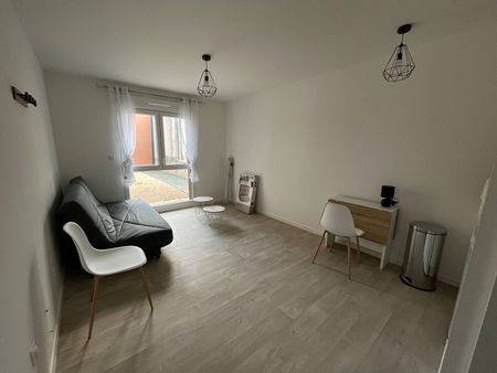 Location Appartement 1 pièce 22m² - Photo 2