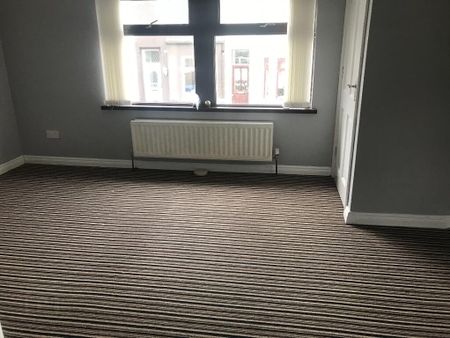 10 Glencairn Street, Belfast, BT13 3LU - Photo 2