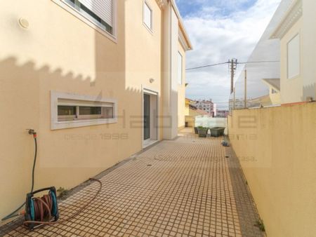 6 room luxury House for rent in Odivelas, Portugal - Photo 2