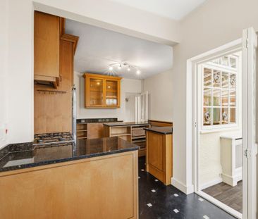 3 bedroom detached house to rent - Photo 4