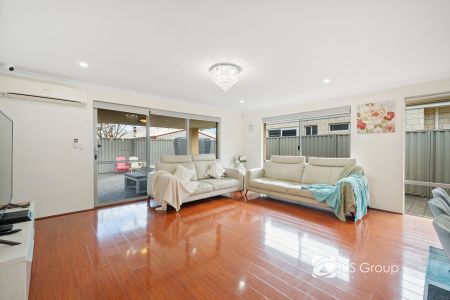 Contemporary Living with Timeless Charm in a Family-Friendly Haven - Photo 5