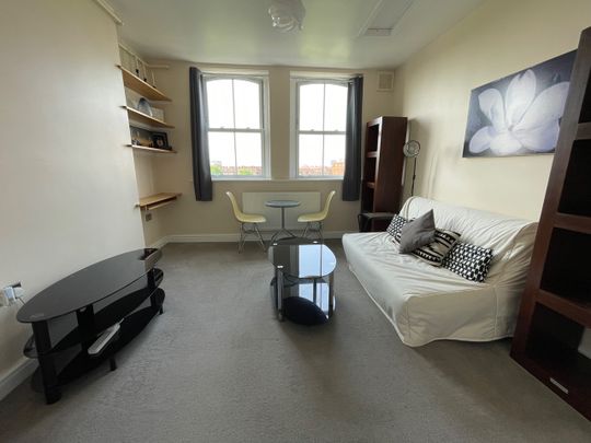 1 Bed Flat, South Lambeth Rd, SW8 - Photo 1
