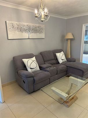 2 Woodview Park Castleknock , Castleknock, Dublin 15 - Photo 1