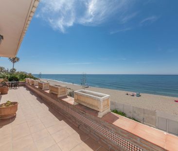 769991 - Villa for rent Cabopino, Marbella, Málaga, Spain - Photo 2