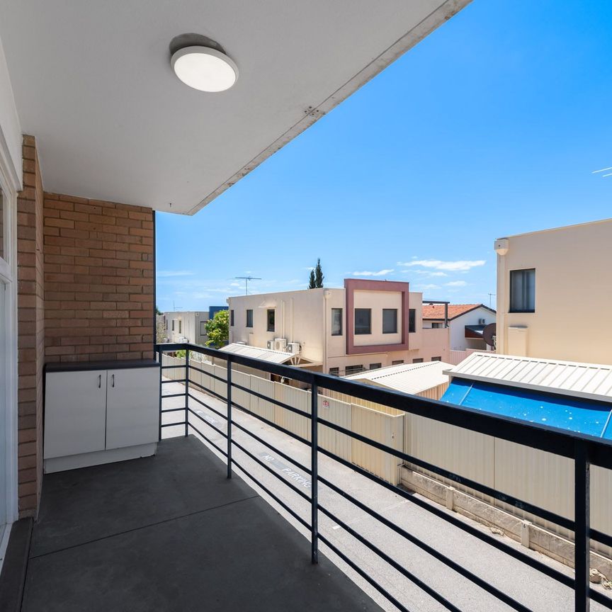 6/442 Canning highway, Attadale - Photo 1