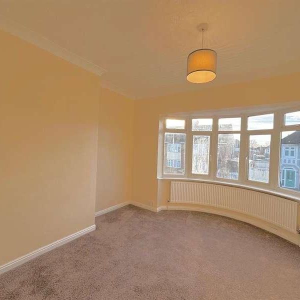 Brackley Road, Bedford, MK42 - Photo 1