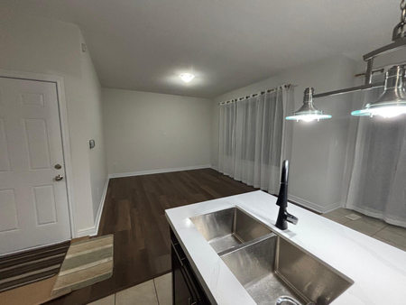 For Lease - 88 Lightcatcher Circle, Brampton, Ontario - Photo 3