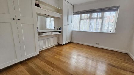 4 bedroom semi-detached house to rent - Photo 5