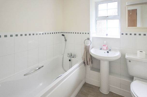 Champs Sur Marne, Bristol, Gloucestershire, BS32 9BL - Photo 1