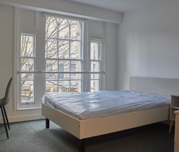 6 bedroom flat to rent - Photo 4