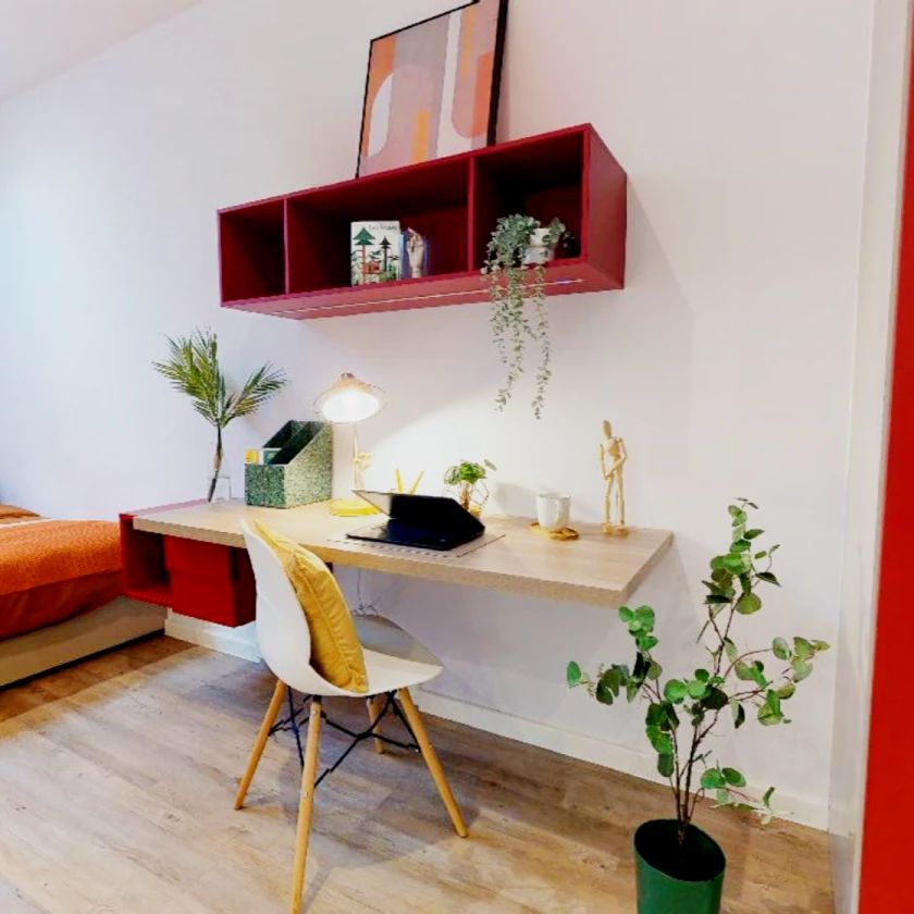 Platinum Studio - Photo 1