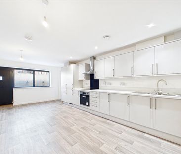 Hawkins Road, Colchester, Essex, CO2 8JY - Photo 3