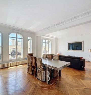 Appartement • Saint James-Général Koenig - Photo 2