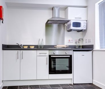 1 bedroom apartment to rent - Photo 4