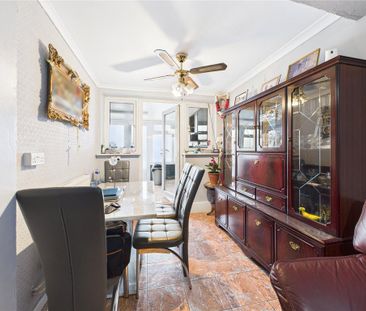 4 bedroom terraced house to rent - Photo 2