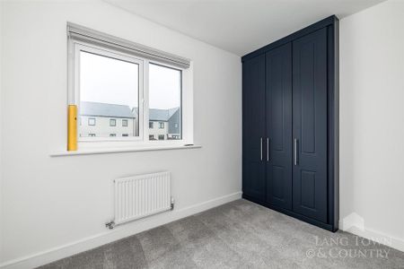 2 bedroom apartment to rent - Photo 4