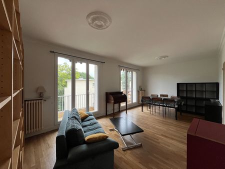 Location Appartement 4 pièces 66m² - Photo 3