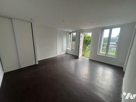 ORBEC BEAU STUDIO 29m² ENTIEREMENT RENOVE AVEC JARDIN - Photo 1