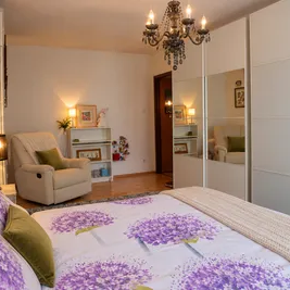 Vollständig möblierte Designwohnung im Klimapioniergebiet Alliiertenviertel - Photo 2
